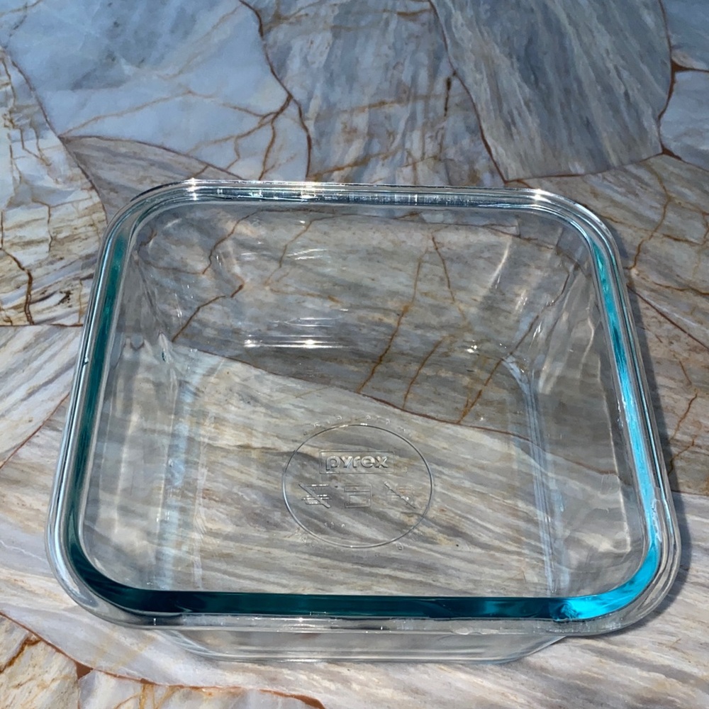 Pyrex Clear Glass Square Container - Picture 2 of 7
